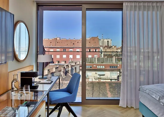 Est Grand Savoy Отель 4*