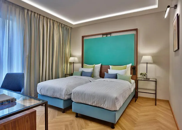 فندق Est Grand Savoy 4*
