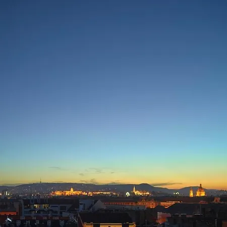 Hotel Est Grand Savoy