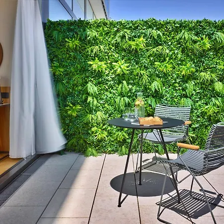 Est Grand Savoy Hotel