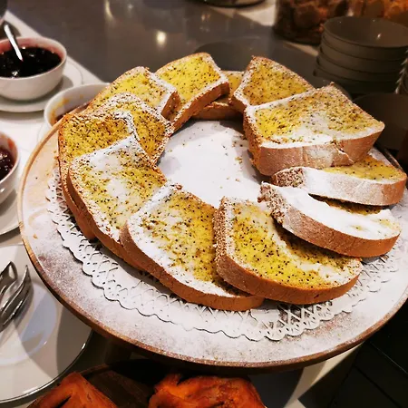 Hotel Est Grand Savoy