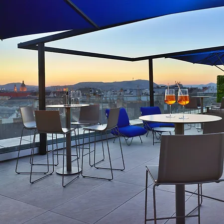 Est Grand Savoy Hotel 4*