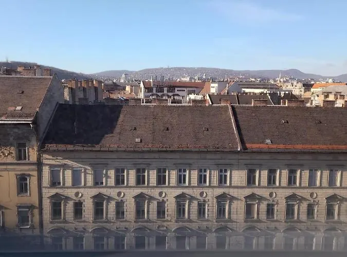 Hotel Est Grand Savoy 4*