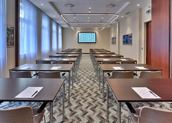 Est Grand Savoy 4* Boedapest