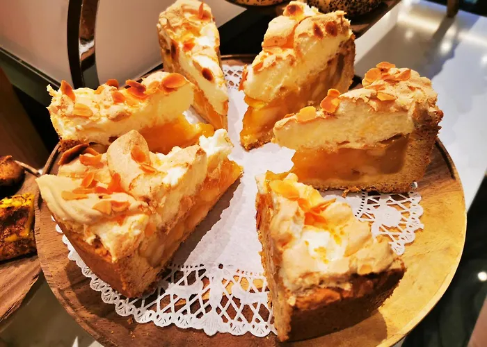 Est Grand Savoy Hotel