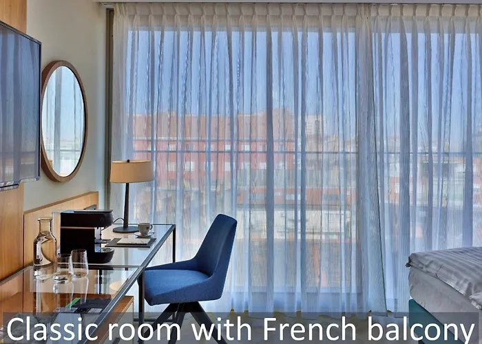 Hotel Est Grand Savoy