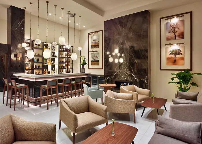 Hotel Est Grand Savoy