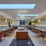 Est Grand Savoy Hotel