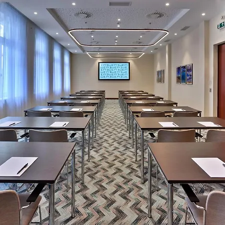 Est Grand Savoy 4* Budapešť